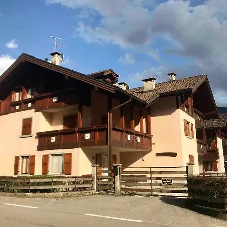 Apartment Il Nido Carisolo